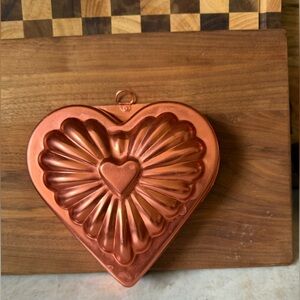 Copper colored heart mold
